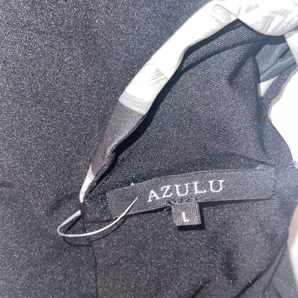 AZULU ruffle one piece Swimsuit New L - Picture 7 of 11